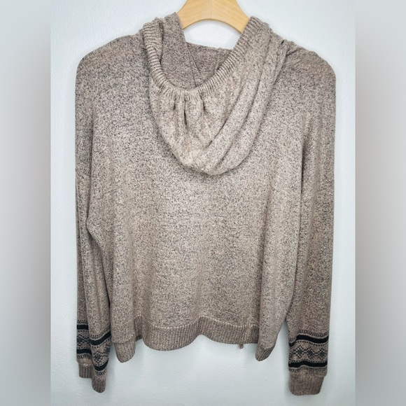 No Frills Los Angeles Long Sleeves Soft Hoodie Sweater W/ Draw Strings & Print - Picture 6 of 6